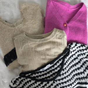 my-11134207-820l8-mkwfl4cqu6tf8e.webp Preloved Women Knitwear Cardigan Preloved Cardigan